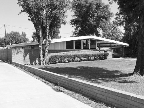 Town & Country Home in Janet Manor designed by Ralph Haver