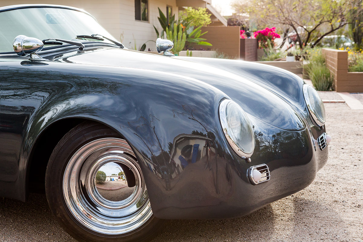 Vintage Cars at Mucha Casa on the Modern Phoenix Home Tour 2018 in Marion Estates