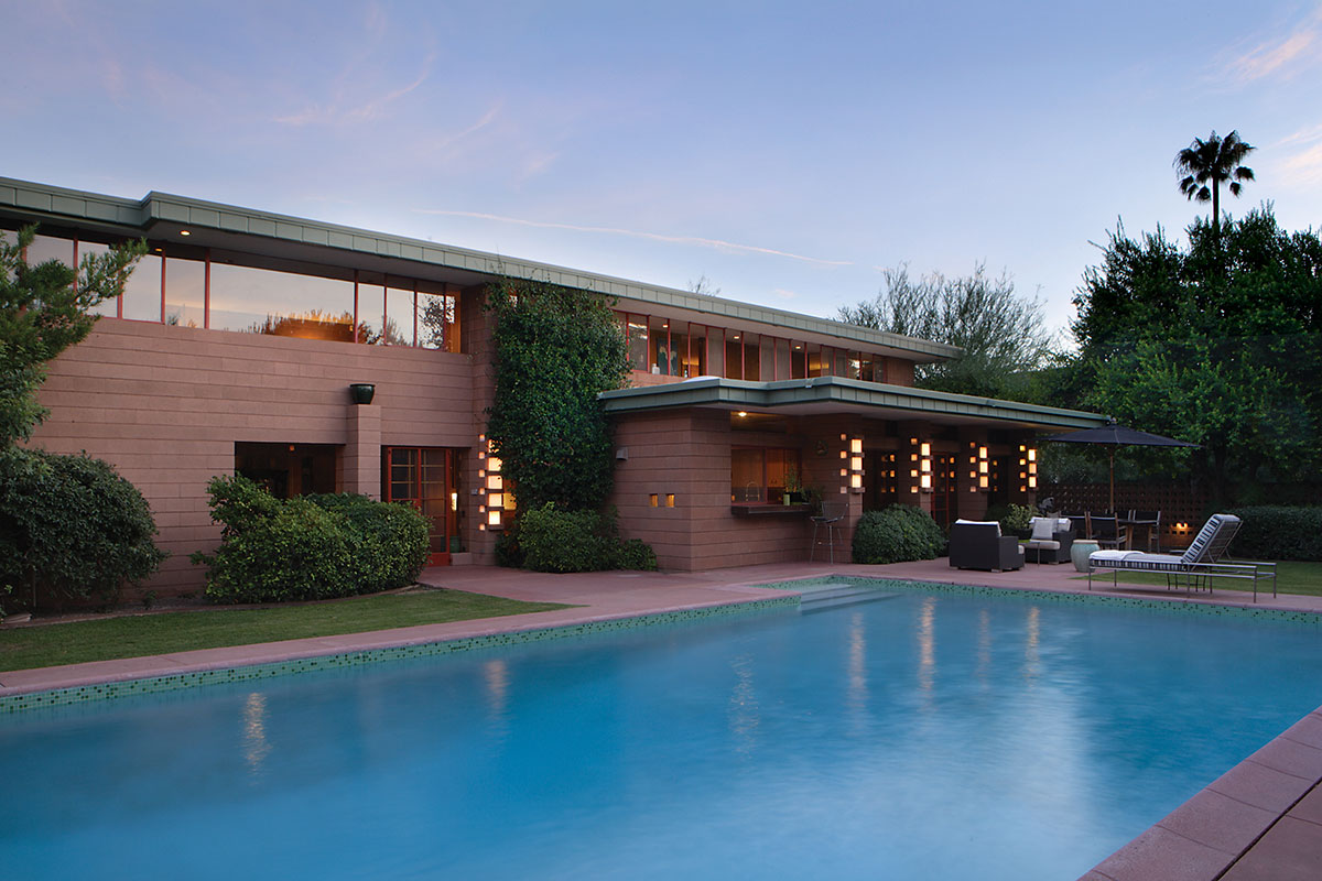 The Warner Residence by Charles Montooth AIA in Phoenix