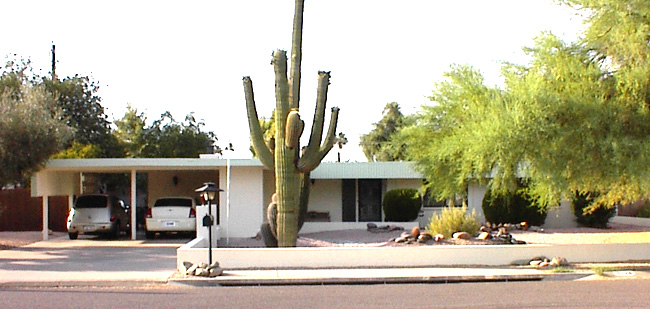 A Cholla model home by Al Beadle in Paradise Gardens