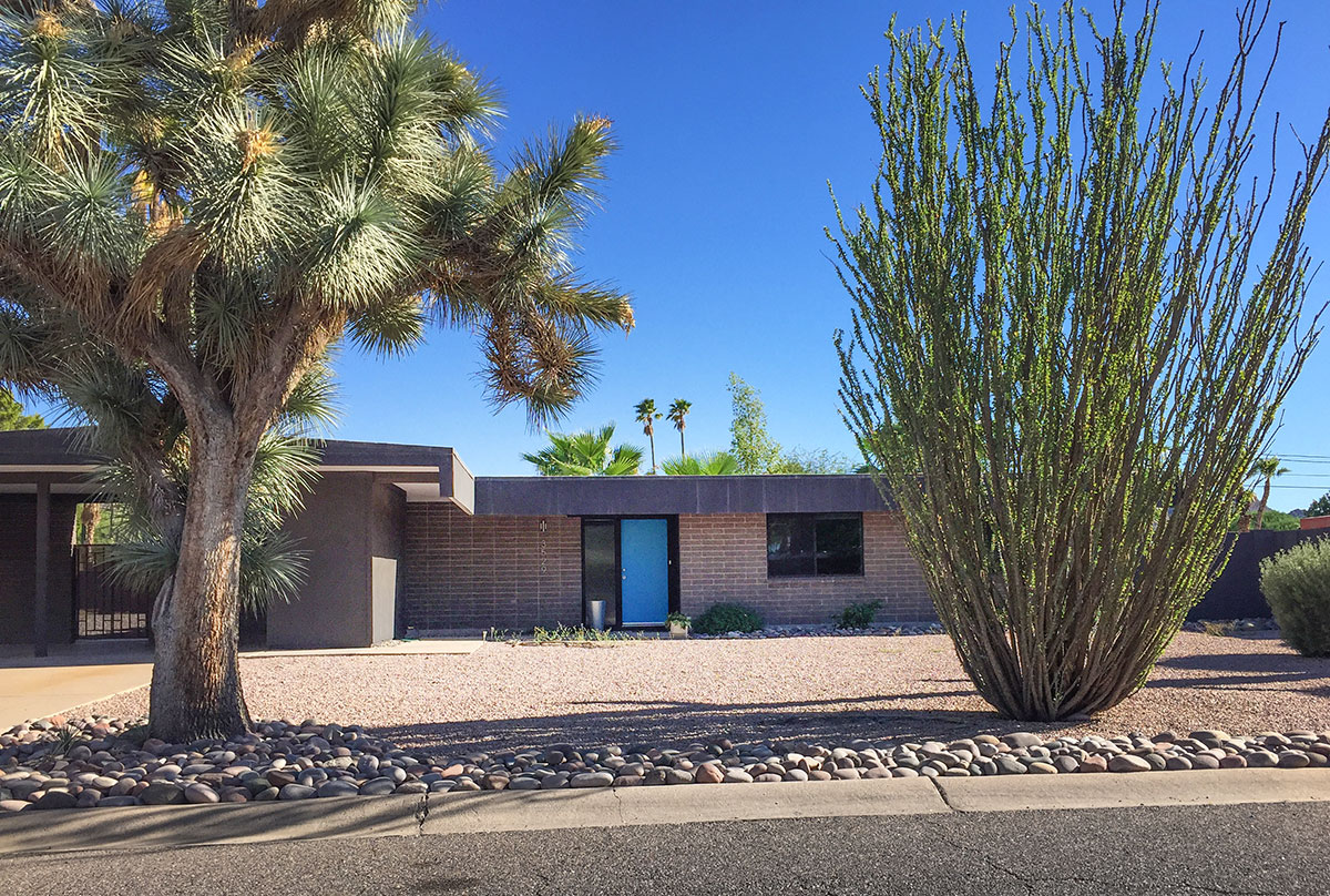 Cholla model home by Al Beadle in Paradise Gardens, Phoenix Arizona, 2016
