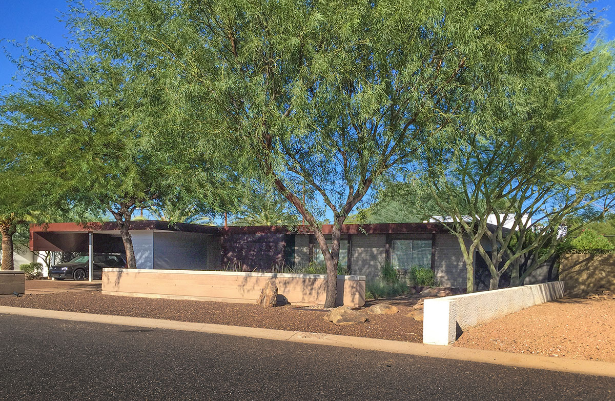 Cholla model home by Al Beadle in Paradise Gardens, Phoenix Arizona, 2016