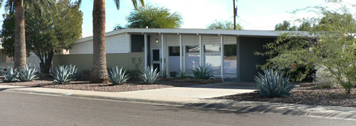 Home in Charles and Arthur Schreiber's Village Grove on the Modern Phoenix Home Tour 2008