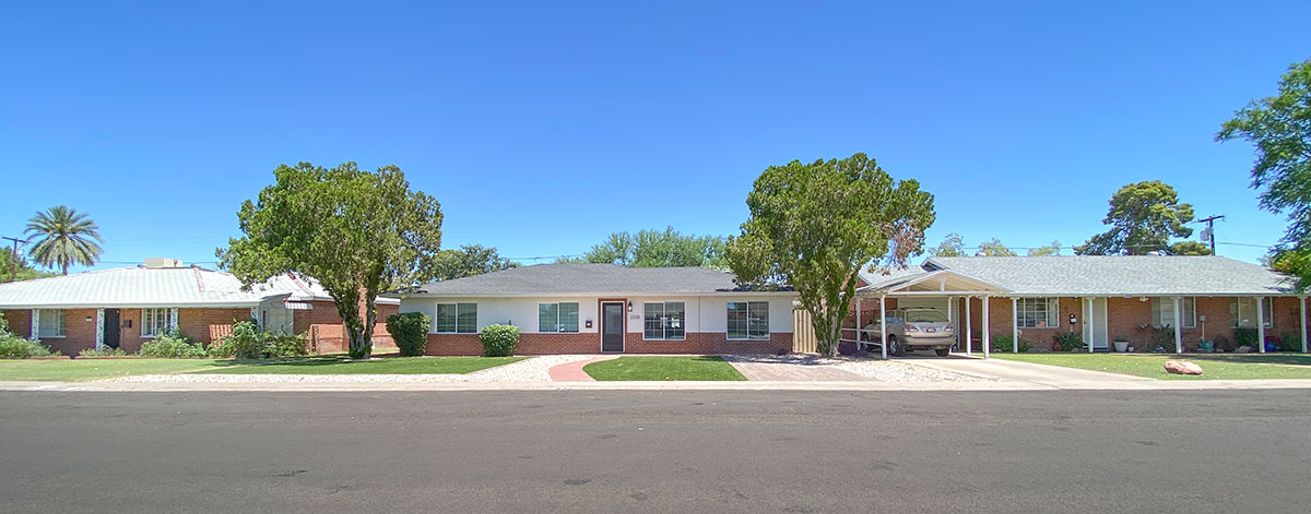 Manana Vista Home by Ralph Haver in Phoenix