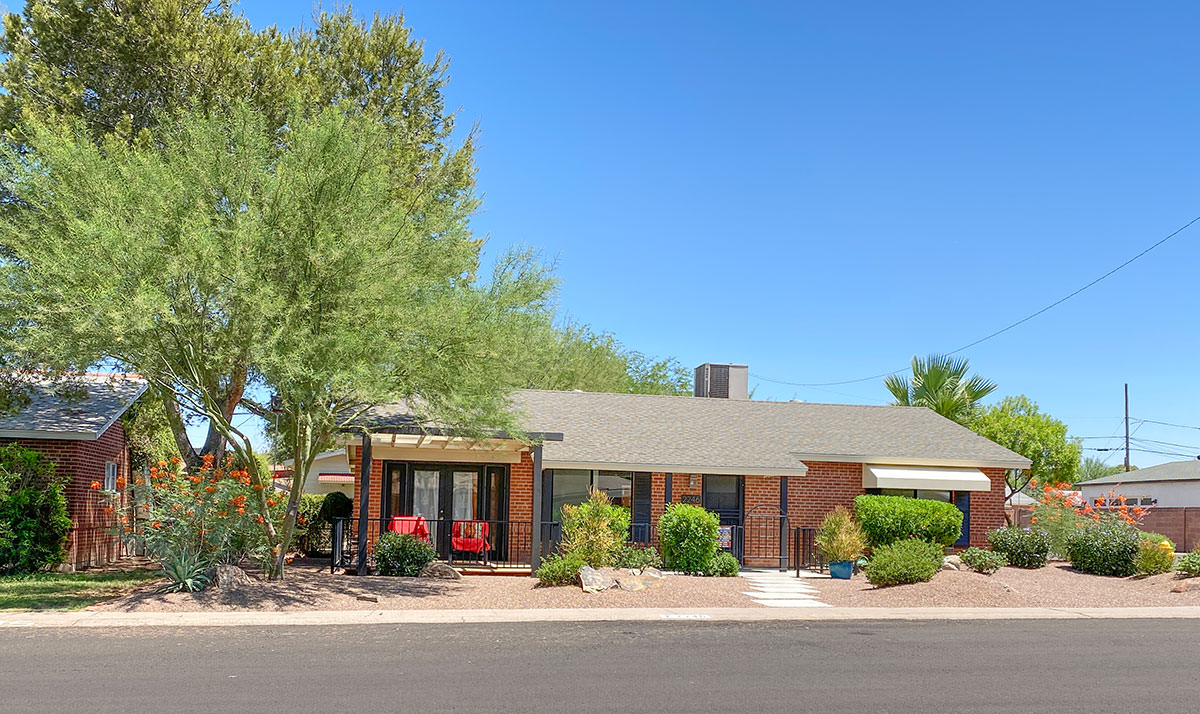 Manana Vista Home by Ralph Haver in Phoenix