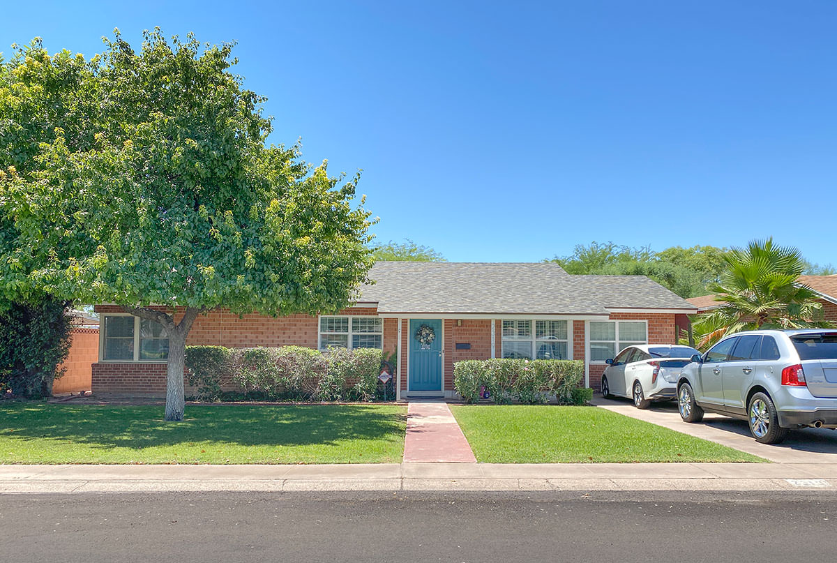 Manana Vista Home by Ralph Haver in Phoenix