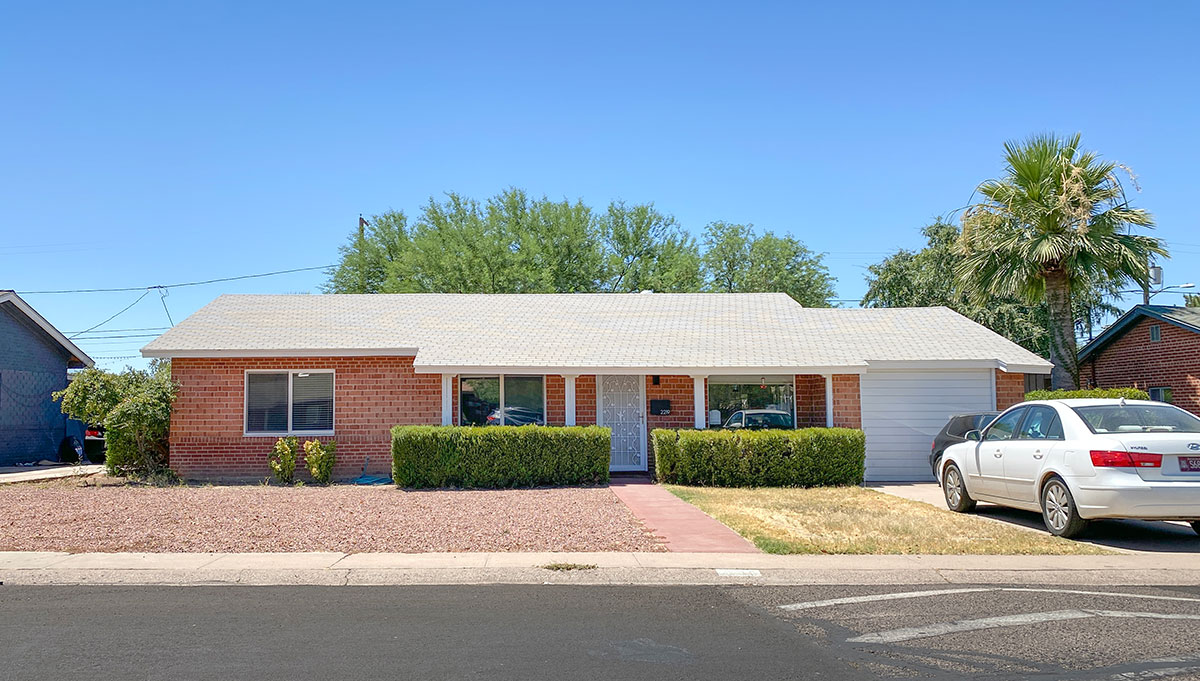 Manana Vista Home by Ralph Haver in Phoenix