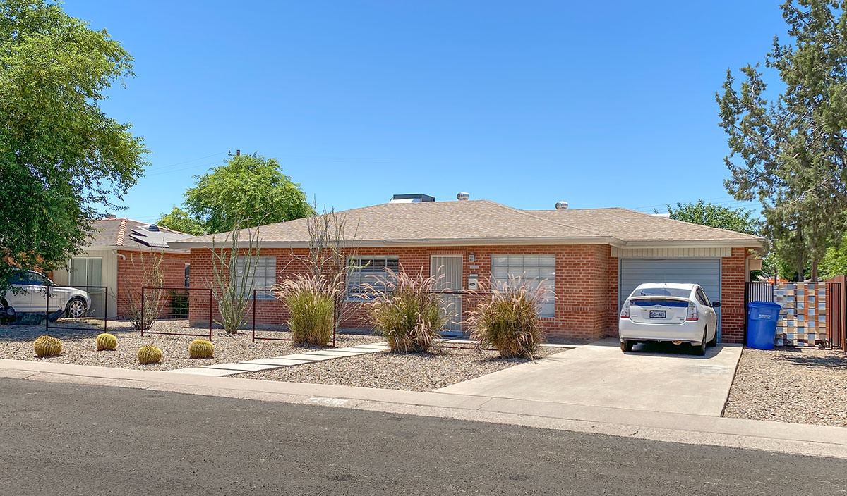 Manana Vista Home by Ralph Haver in Phoenix