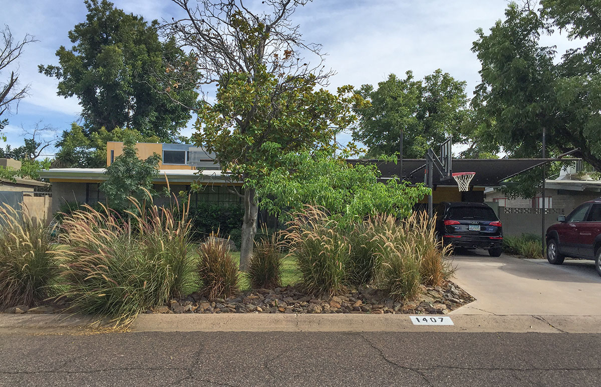 Mayfair Manor tract home by Ralph Haver AIA in Phoenix Arizona