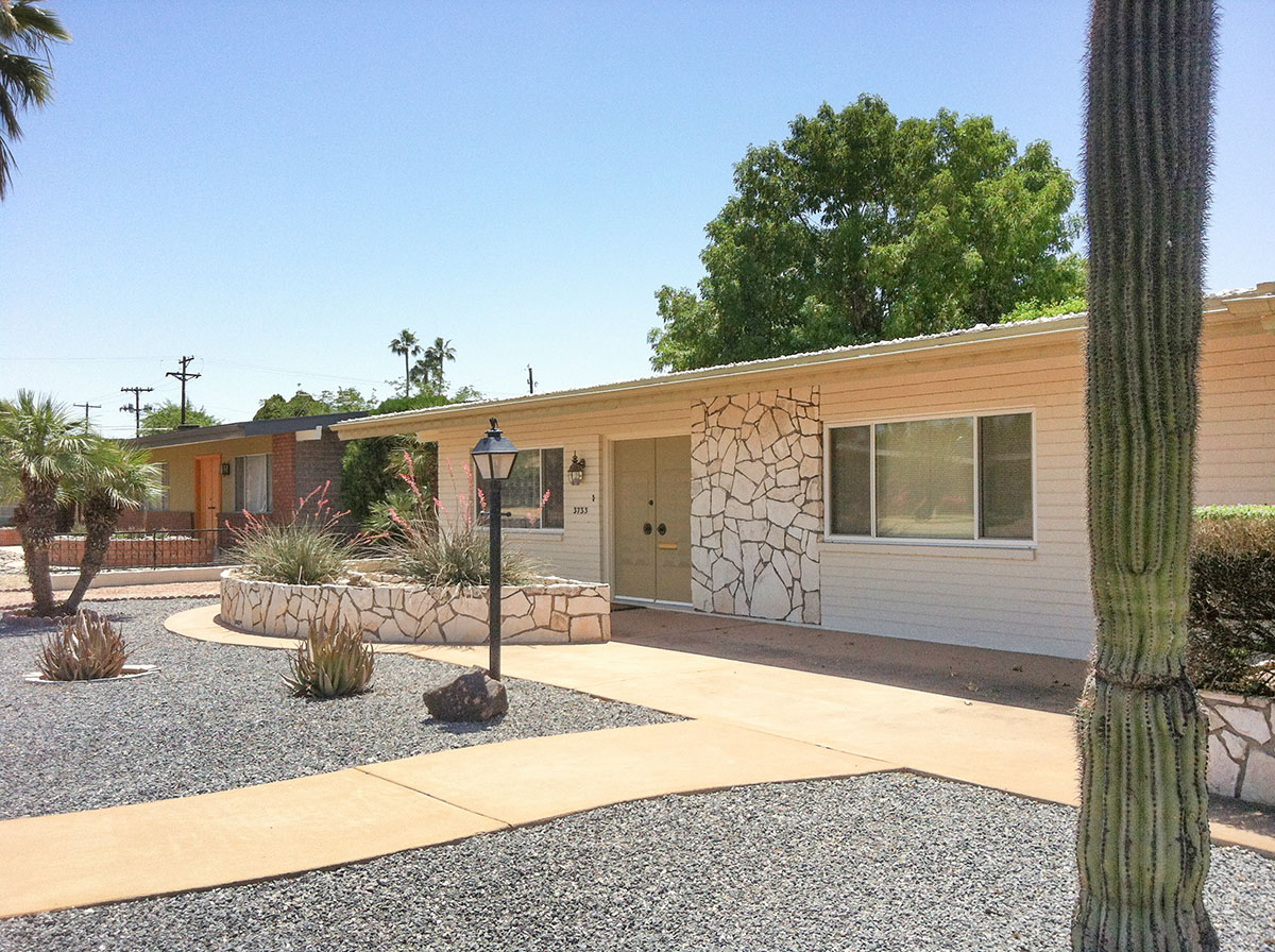 Pueblo Bonita Triplex by Haver Nunn and Collamer in Phoenix Arizona