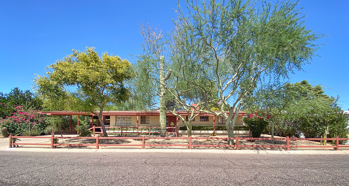 Regents Park Princess home by Ralph Haver in Phoenix