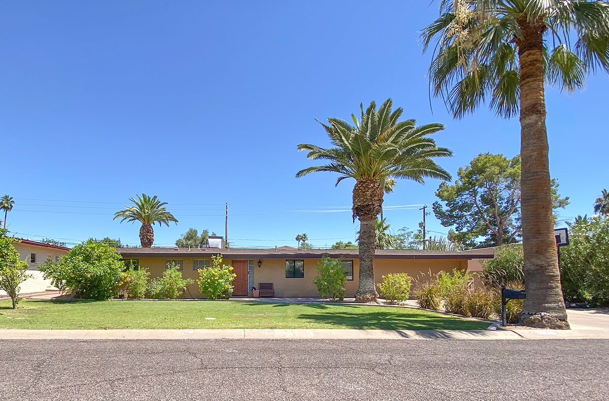 Regents Park Princess home by Ralph Haver in Phoenix