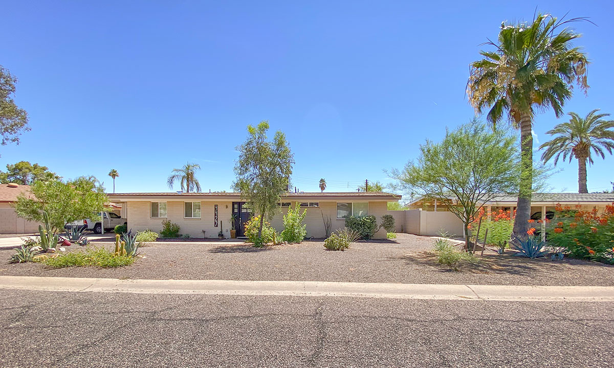 Regents Park Princess home by Ralph Haver in Phoenix