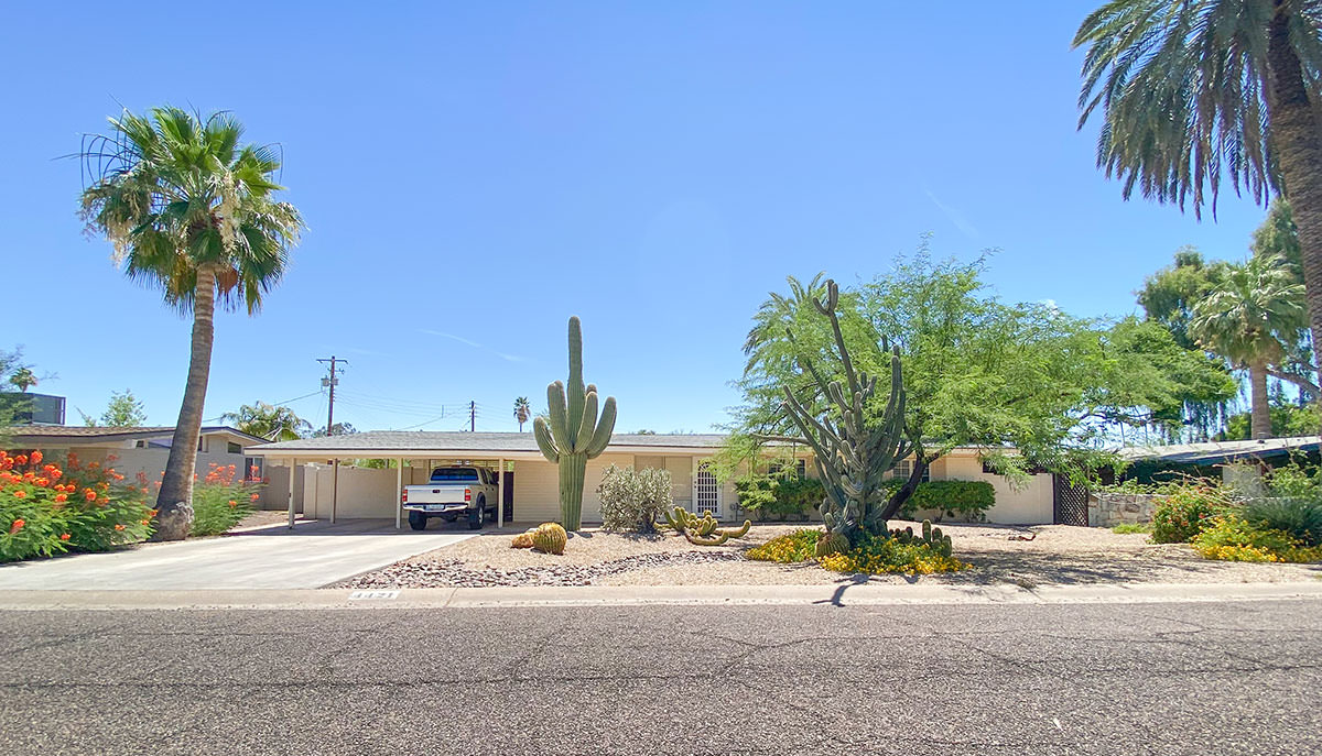 Regents Park Princess home by Ralph Haver in Phoenix