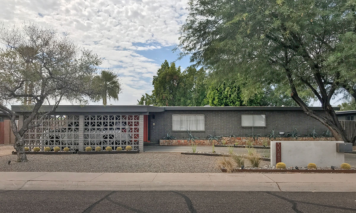 Town and Country Paradise homes by Ralph Haver with Fred Woodward in North Phoenix