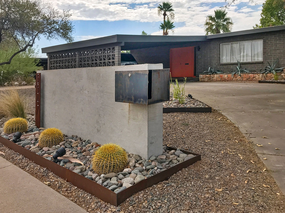 Town and Country Paradise homes by Ralph Haver with Fred Woodward in North Phoenix