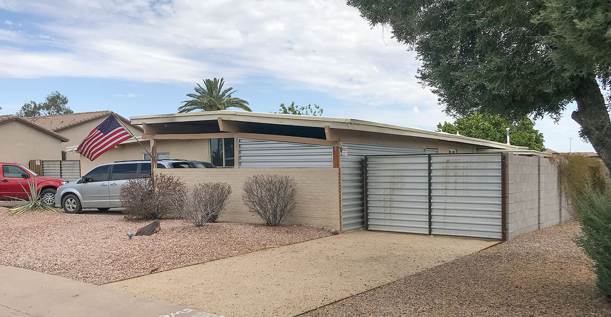 Town and Country Paradise homes by Ralph Haver with Fred Woodward in North Phoenix