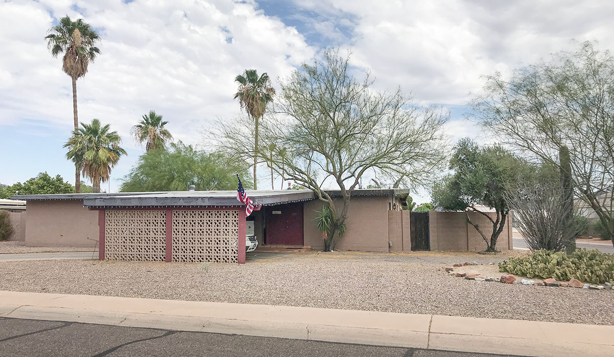 Town and Country Paradise homes by Ralph Haver with Fred Woodward in North Phoenix