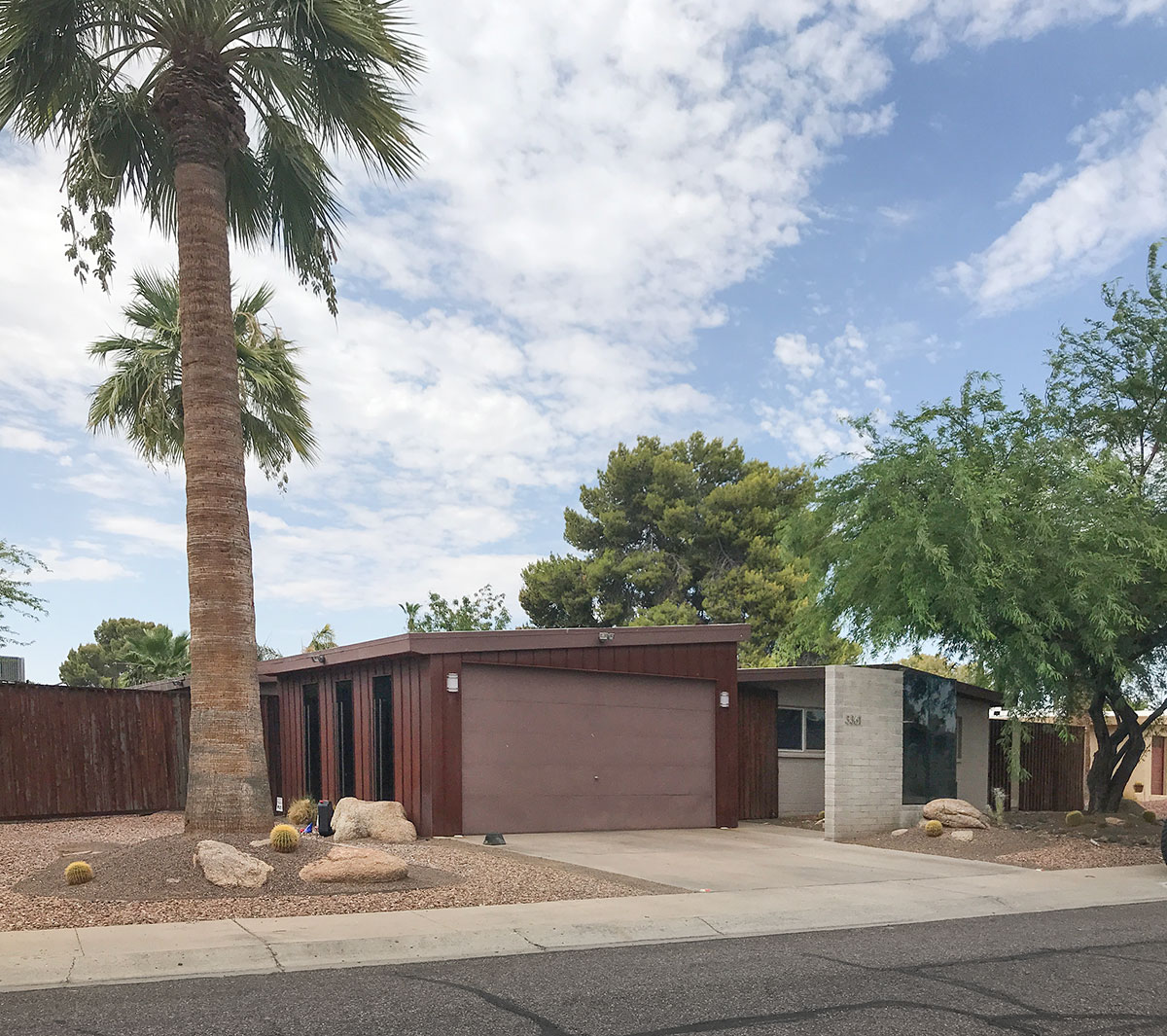 Town and Country Paradise homes by Ralph Haver with Fred Woodward in North Phoenix