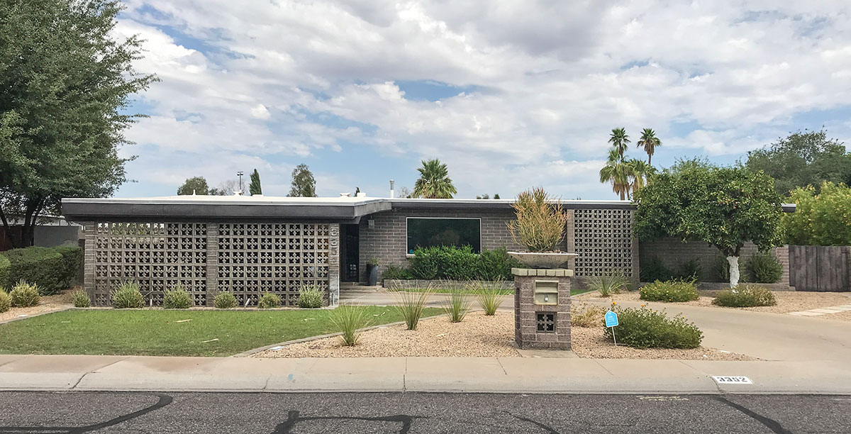 Town and Country Paradise homes by Ralph Haver with Fred Woodward in North Phoenix