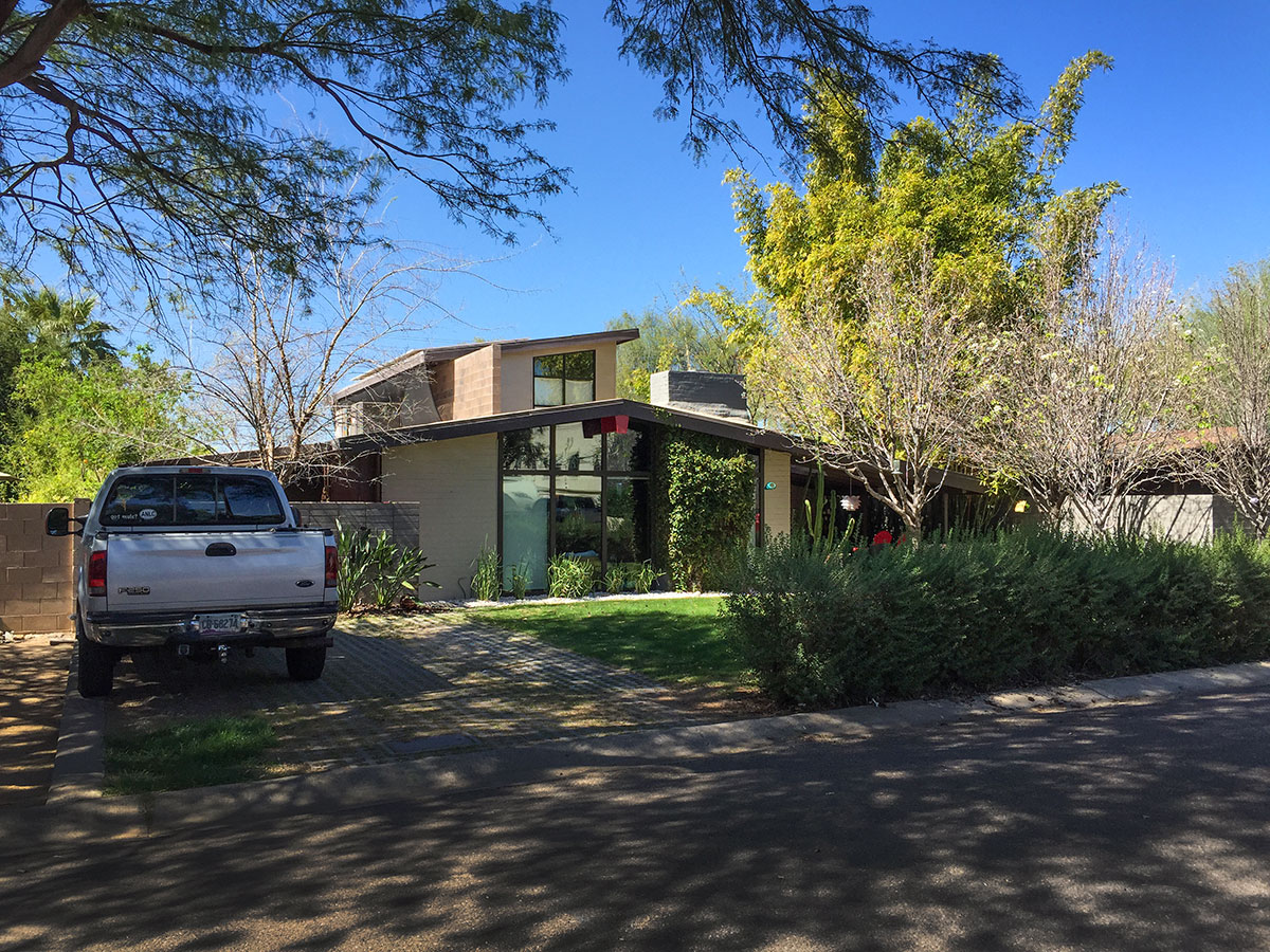 Home in Windemere, Phoenix, Arizona by architect Ralph Haver AIA