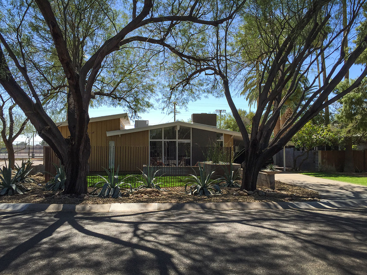 Home in Windemere, Phoenix, Arizona by architect Ralph Haver AIA