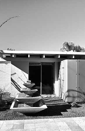 The Lacey Residence on the Modern Phoenix Hometour 2007