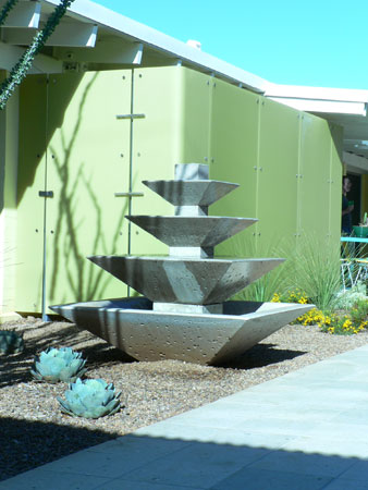 The Lacey Residence on the Modern Phoenix Hometour 2007