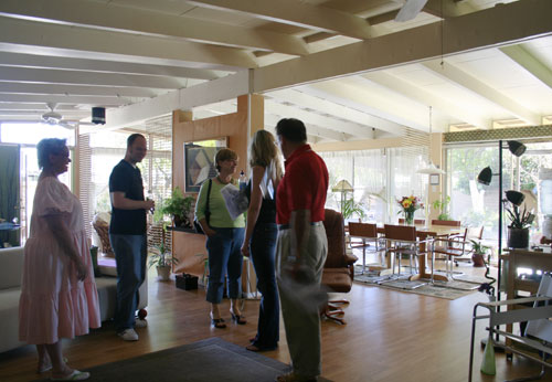 The Leckman Residence on the Modern Phoenix Hometour 2007