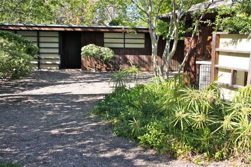 The F.M. Guirey Residence on the Modern Phoenix Hometour 2009