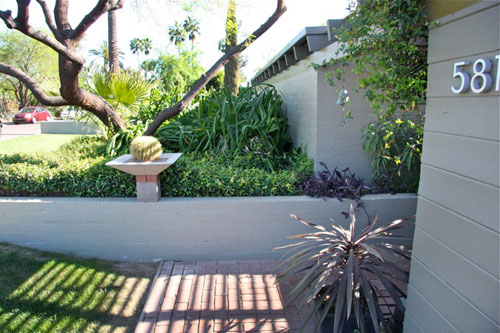 The Hobza + Bageant Residence on the Modern Phoenix Hometour 2009