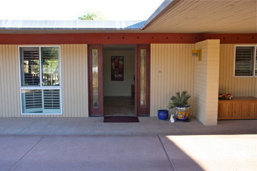 The Pernell Residence on the Modern Phoenix Hometour 2009