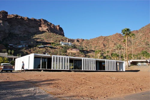 The White Gates Residence on the Modern Phoenix Hometour 2009