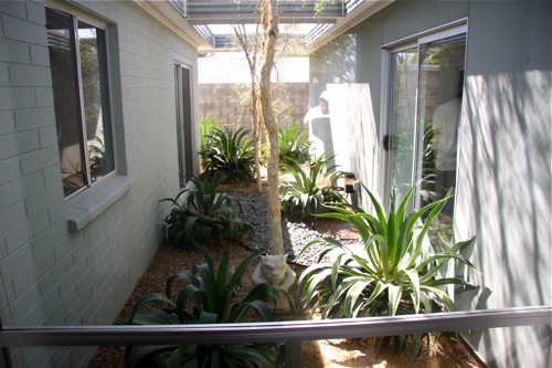 The Calm and Collected House on the Modern Phoenix Hometour 2010