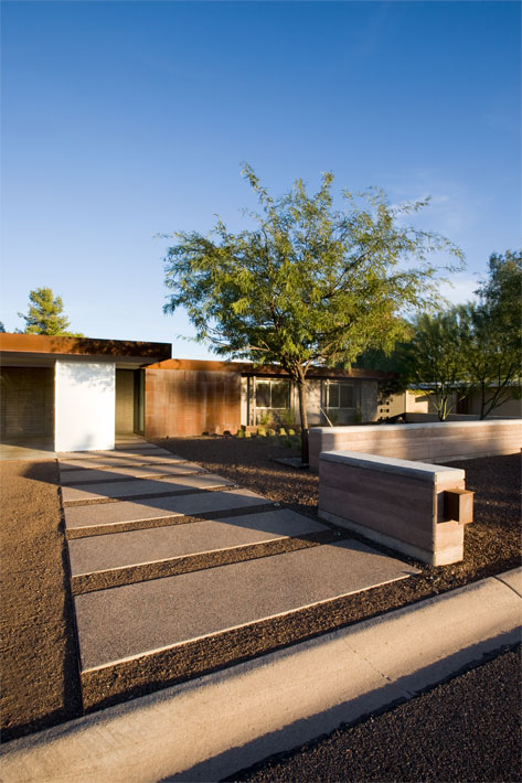 Young/Belanger Residence on the Modern Phoenix Hometour 2010