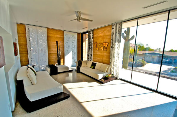 The Vasan-Lobo Residence on the Modern Phoenix Hometour 2011