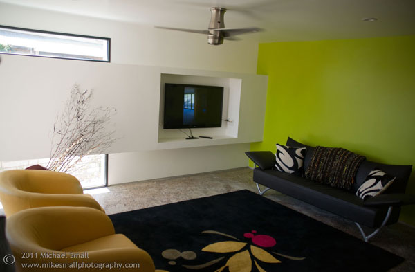 The Vasan-Lobo Residence on the Modern Phoenix Hometour 2011