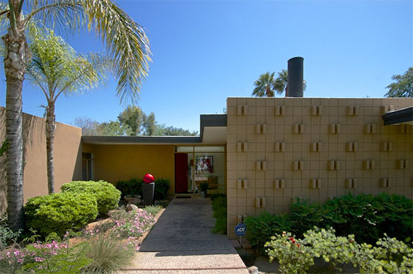 Robert Starkovich House on Modern Phoenix Home Tour