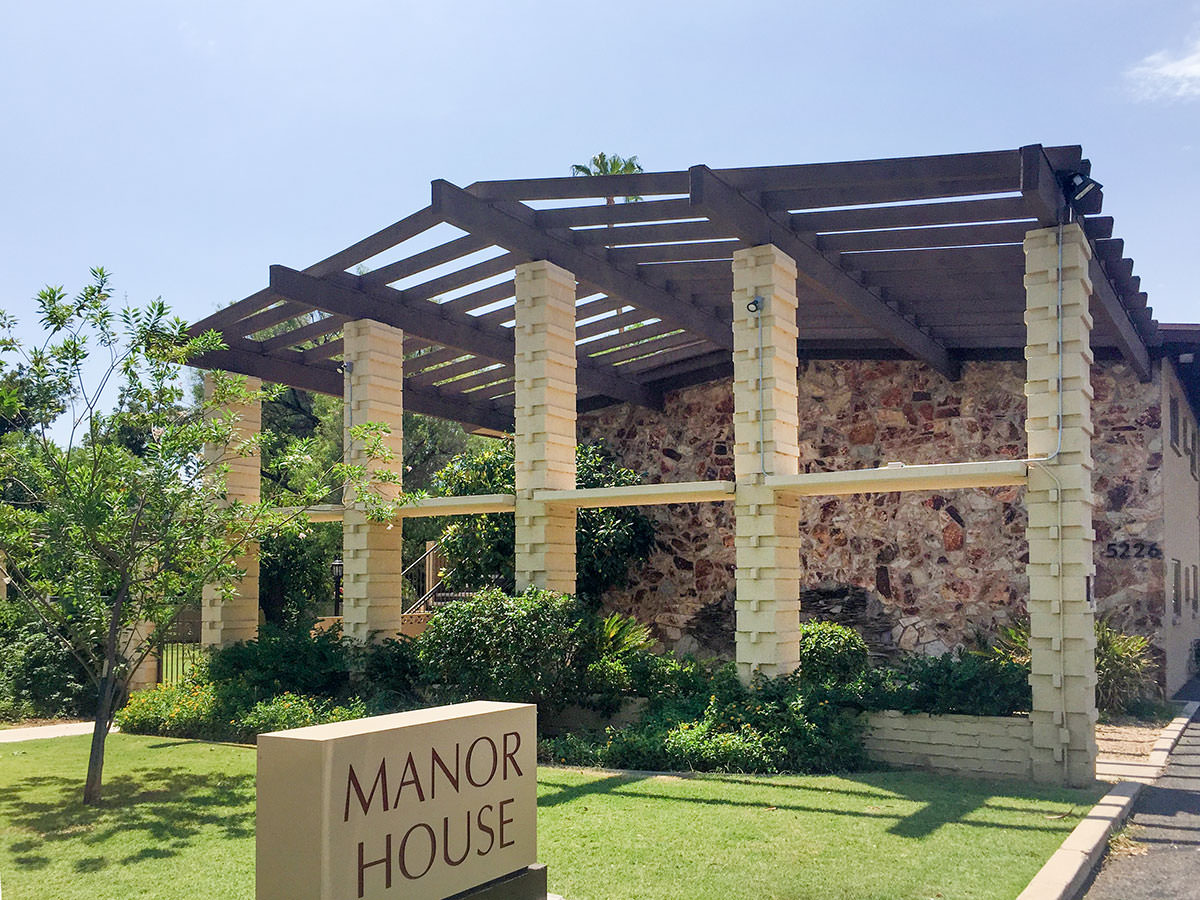 Manor House Condominiums in Uptown Phoenix Arizona