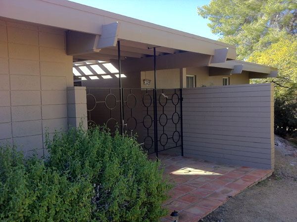 Marion Estates neighborhood by Camelback Mountain designed by Al Beadle, Ralph Haver, and Blaine Drake