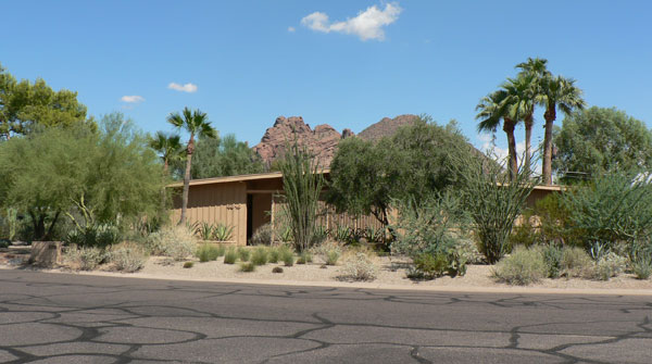 Marion Estates neighborhood by Camelback Mountain designed by Al Beadle, Ralph Haver, and Blaine Drake