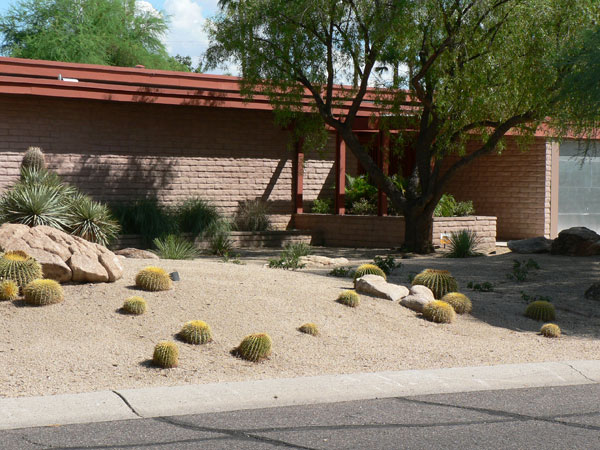 Marion Estates neighborhood by Camelback Mountain designed by Al Beadle, Ralph Haver, and Blaine Drake