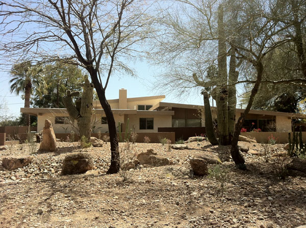 Marion Estates neighborhood by Camelback Mountain designed by Al Beadle, Ralph Haver, and Blaine Drake
