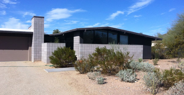 Marion Estates neighborhood by Camelback Mountain designed by Al Beadle, Ralph Haver, and Blaine Drake