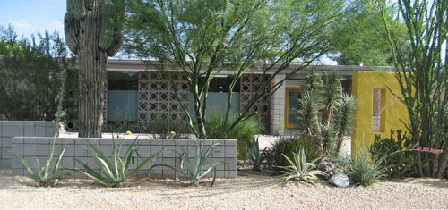 Marion Estates neighborhood by Camelback Mountain designed by Al Beadle, Ralph Haver, and Blaine Drake