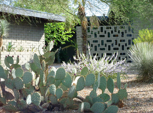 Marion Estates neighborhood by Camelback Mountain designed by Al Beadle, Ralph Haver, and Blaine Drake