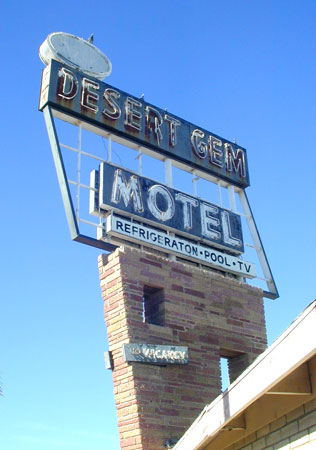 Neon Googie Signage in Gila Bend Arizona
