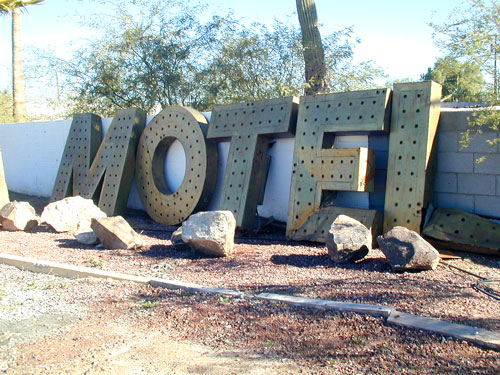 Neon Googie Signage in Casa Grande Arizona